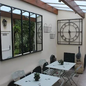 Hotel Du Dragon, Parijs